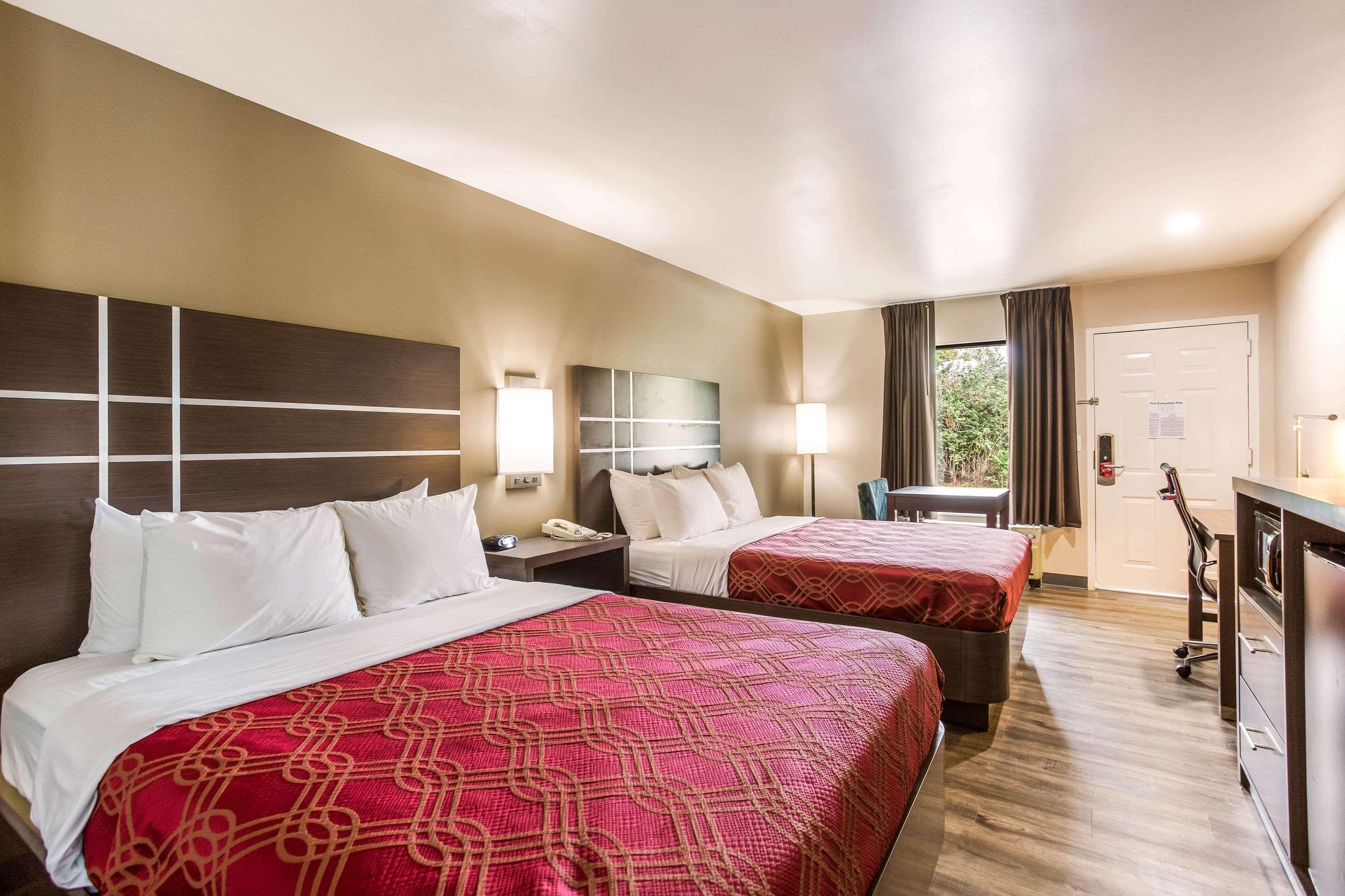 Econo Lodge Inn & Suites Мерфрисборо Экстерьер фото
