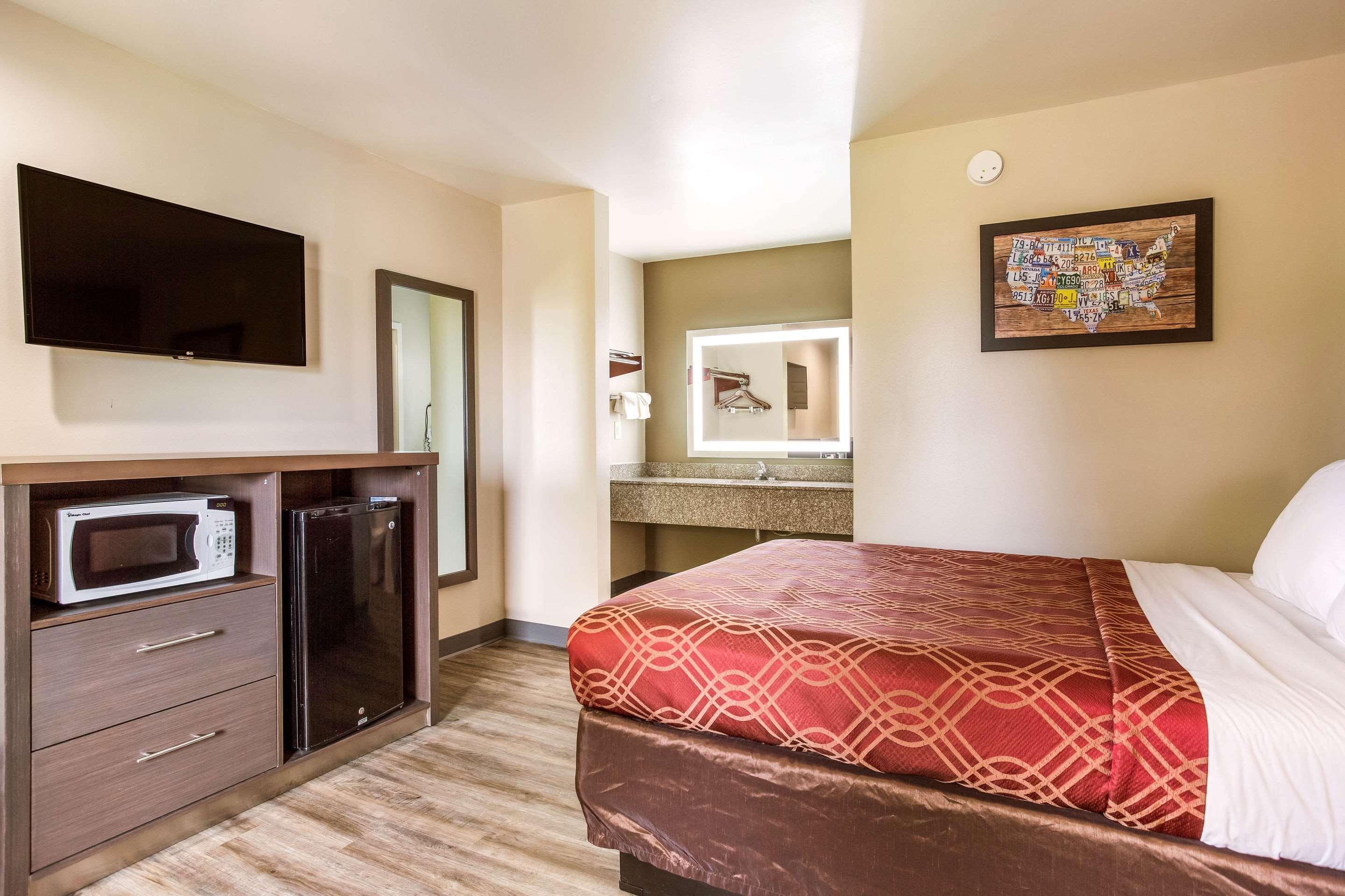 Econo Lodge Inn & Suites Мерфрисборо Экстерьер фото