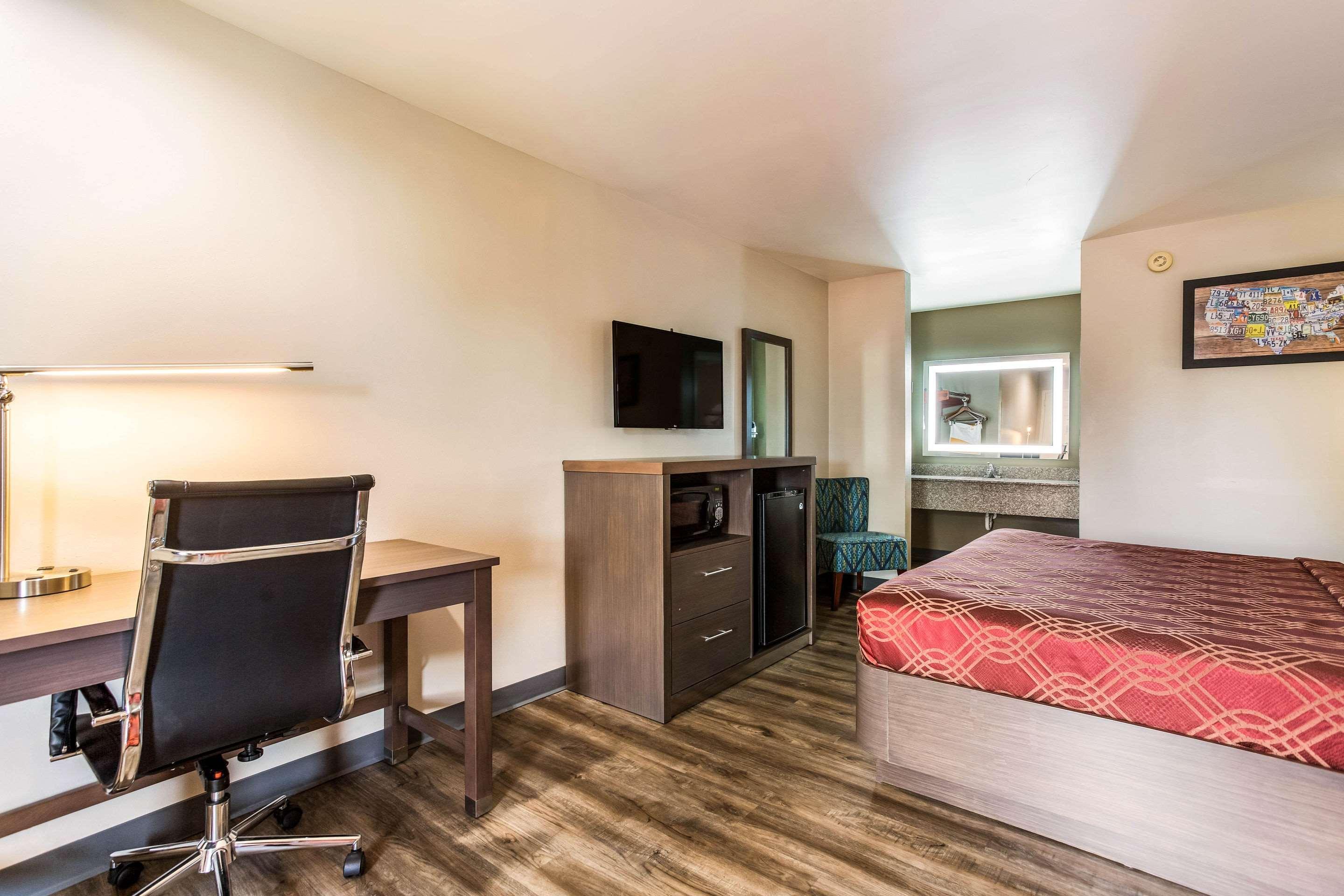 Econo Lodge Inn & Suites Мерфрисборо Экстерьер фото