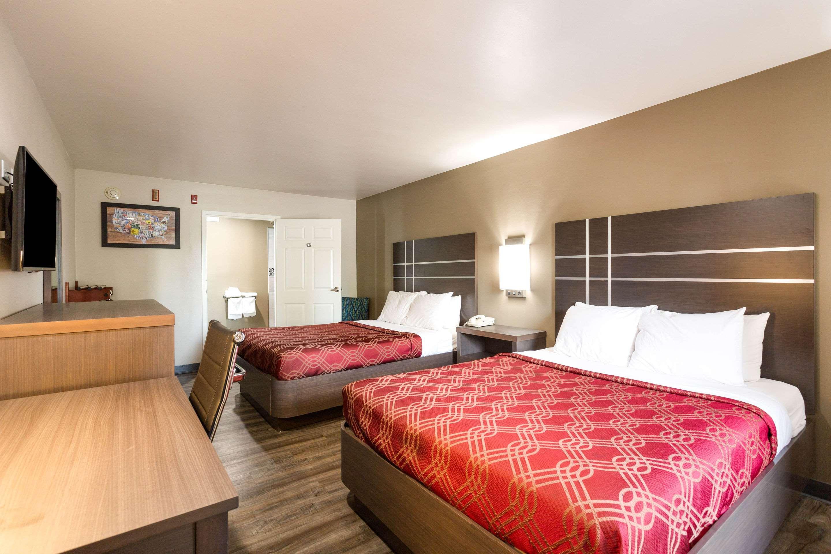 Econo Lodge Inn & Suites Мерфрисборо Экстерьер фото