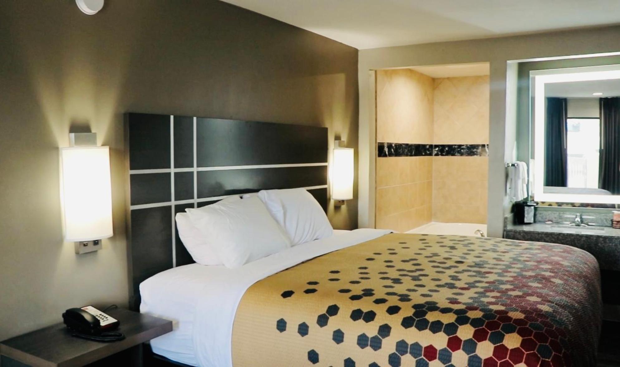 Econo Lodge Inn & Suites Мерфрисборо Экстерьер фото