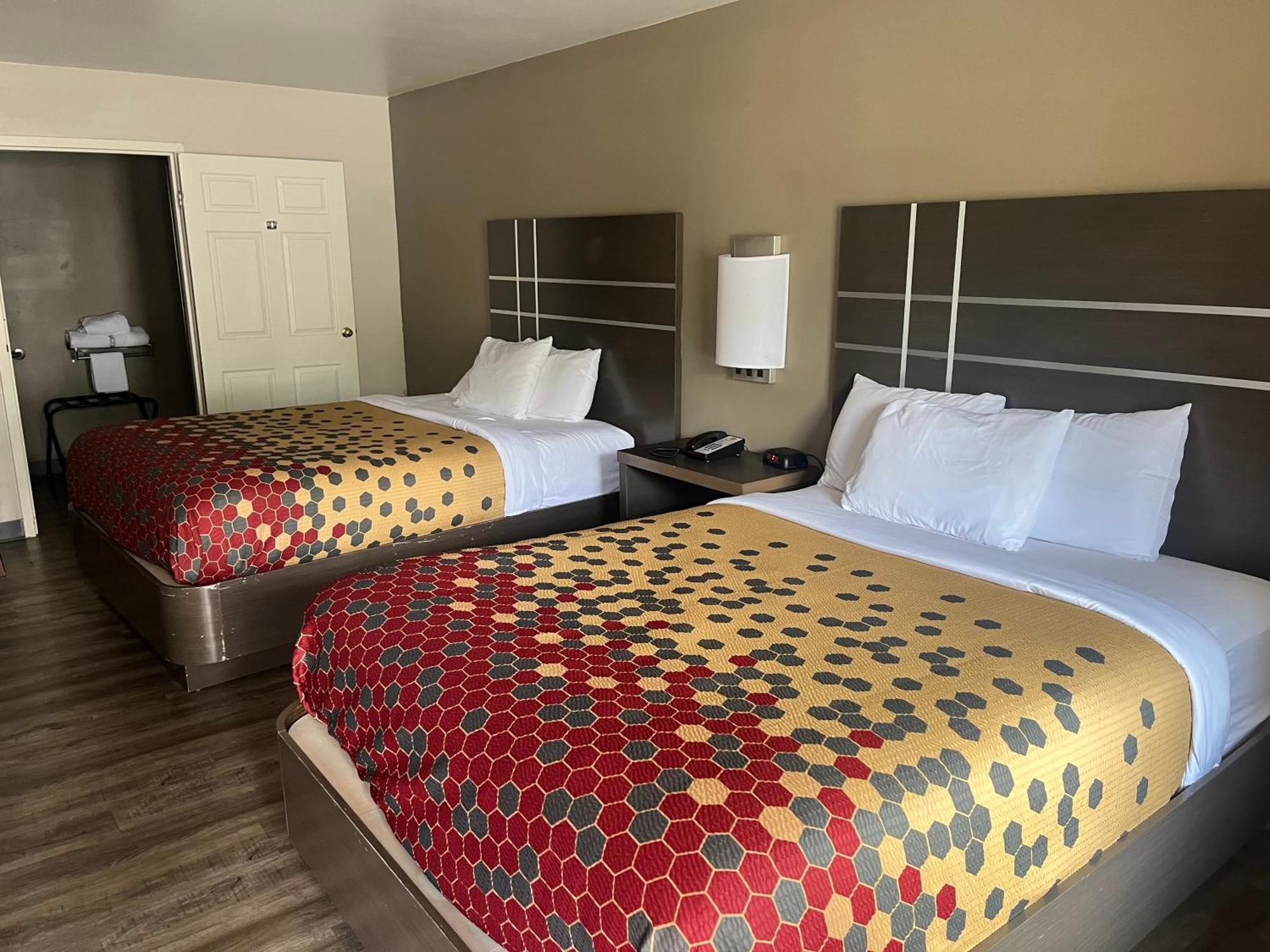 Econo Lodge Inn & Suites Мерфрисборо Экстерьер фото